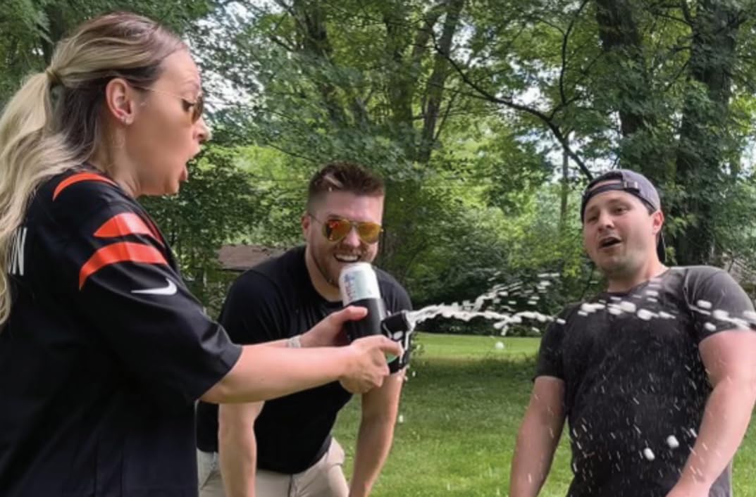 🍻Shotgun Roulette™ Thrilling Twist and Pass Party Game
